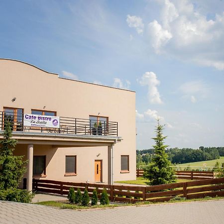 Lascalla Pensjonat Bed & Breakfast Myszewko Exterior photo